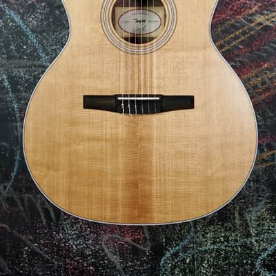 Taylor 200 Series 214ce-N Walnut/Spruce image 2