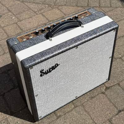 Supro 1696RT Black Magick ~ Secondhand image 2