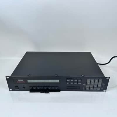 Yamaha TX802 FM Tone Generator Synthesizer Musical Instrument