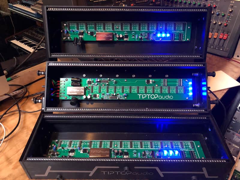 Tiptop Audio Station 252 Folding Eurorack Case image 1