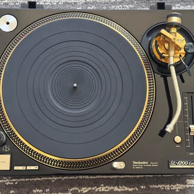 Technics SL-1200LTD Gold Limited Edition Direct Drive Turntable No 2856 image 4