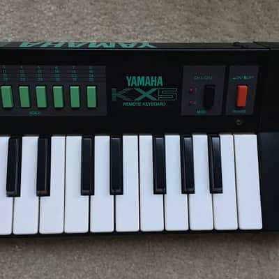 vintage Yamaha KX5 keytar MIDI controller excellent condition image 6