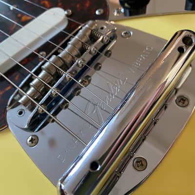 Fender Mustang 1969 Reissue Vintage White/Yellow CIJ Japan 2002 w/ Hardcase image 16