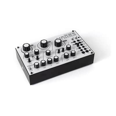 Dreadbox Hades Desktop Analogue Bass Synth image 4
