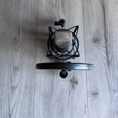 RODE NT1 Signature Cardioid Condenser Microphone 2024 - Present - White image 6