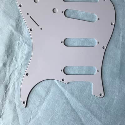 New 3 Ply White 11 Hole Modern-Style Strat s/s/s Fits Fender Guitar Pickguard image 1