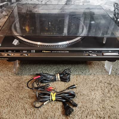 Technics Technics SL-BD22 is a semi-automatic, belt-driven turntable 2000 - Black image 11
