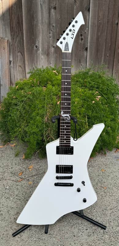 ESP LTD Snakebyte 2021 - Snow White image 1
