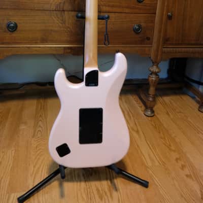 Squier Contemporary Stratocaster HH FR Roasted 2021 - Present Shell Pink Pearl image 3