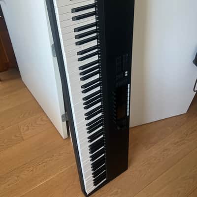 Native Instruments Komplete Kontrol S88 MKii 2020 - Present - Black image 5