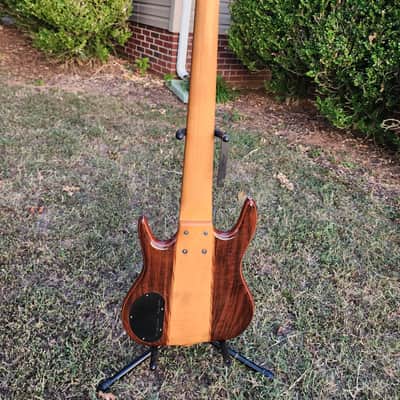 Ken Smith C.R. 6 string 1993 - Walnut image 6