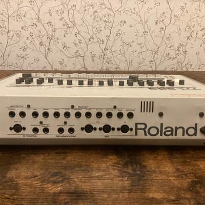 Roland TR-909 1983 - White/grey image 9