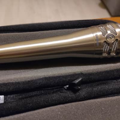 Micro Shure KSM8 Dualdyne Handheld Cardioid Dynamic Microphone image 3