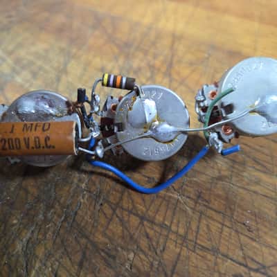 Vintage RARE Three 3 1968 Solid Shaft Potentiometers Fender Telecaster Precision Jazz bass Jazzmaster Jaguar Bubblebee Cap Luthier Guitar Parts #5 image 5