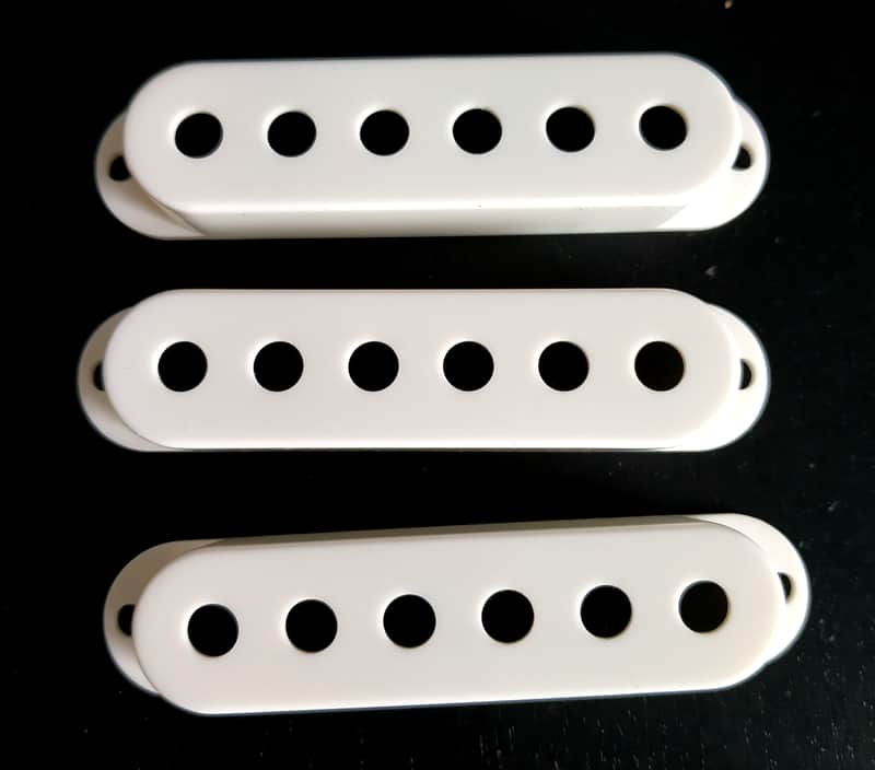 3 WD Parchment (Old White) 52,5 mm Stratocaster style Pickup Covers image 1