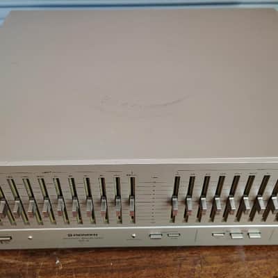 Pioneer SG9 equalizer in excellent condition - 1980's image 2