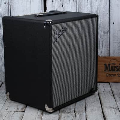 Fender® Rumble 100 Electric Bass Guitar Amplifier 100 Watt 1 x 12 Combo Amp image 6