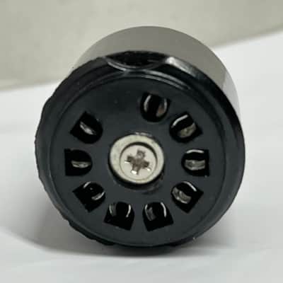9 Pin Tube Extender Extension Adapter for Legendary Tones Hot Mod V2 EVO Mr. Scary George Lynch Tube Socket Saver amps with recessed sockets For 9 pins tube Preamp 12AX7 12AU7 EL84 ECC82 ECC83 EF86 6922 6n11 6DJ8 ECC88 and so on. Bild 2
