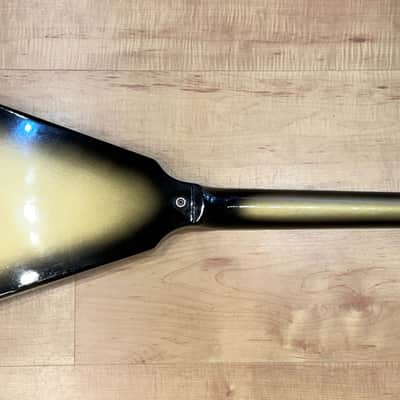Gibson Flying V Electric Guitar 1981 - Silverburst image 3