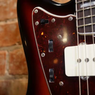 Fender American Vintage II 1966 Jazzmaster - 3-Colour Sunburst image 10