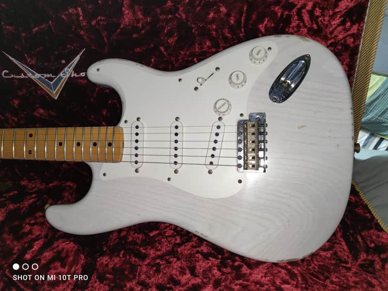Fender Masterbuilder Stratocaster  2018 White image 1