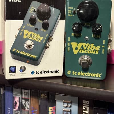 TC Electronic Viscous Vibe Vibrato 2015 - Present - Teal image 2