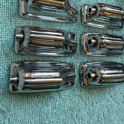 Rogers 6 Beavertail Vintage Tom Drum Lugs - part # 609322 - Lot #01 60s 70s - Chrome image 4
