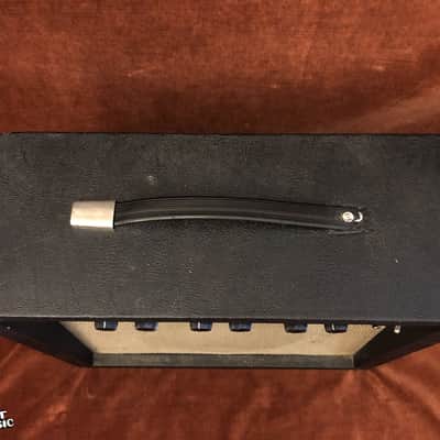 Airline Montgomery Ward 62-9013A Vintage 15W 1x12" Guitar Tube Combo c. 1960s image 4