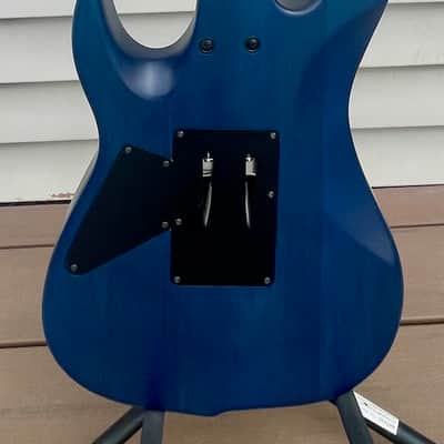 Sire Larry Carlton X5 – Transparent Blue – Excellent – Case Included – Pro Setup image 5
