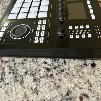 Native Instruments Maschine Studio – Excellent Condition – Original Box – Software Transfer Included image 7