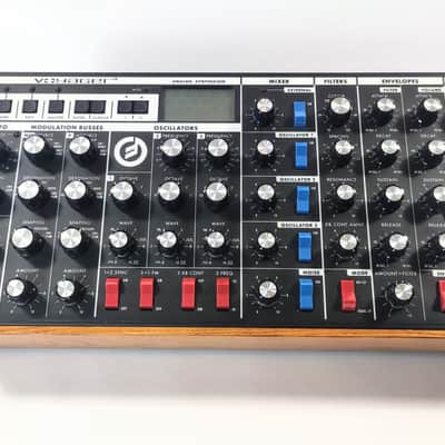 Moog Minimoog Voyager RME Rack Mount Edition Monophonic Synthesizer (Serviced / Warranty)