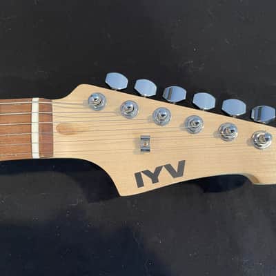 IVY ITF-350 NA Tele Style Semi-Hollow Body w/ Dual Humbuckers image 8