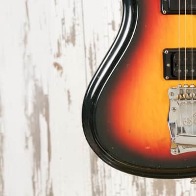 Mosrite Ventures Mark V - 1967 - Sunburst image 11