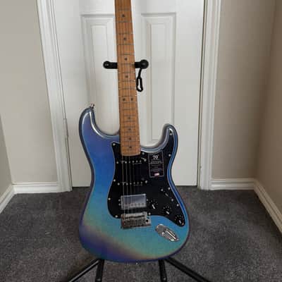 Immagine Fender 70th Anniversary Ultra Stratocaster HSS 2024 - Amethyst - 1