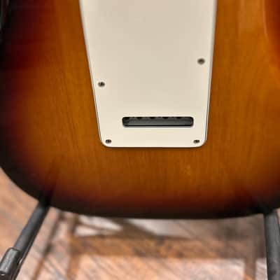 Fender Stratocaster 2014 - Sunburst image 9