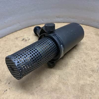 SHURE SM7 USA MICROPHONE- ORIGINAL 70'S/'80'S VINTAGE/ RARE/ CLASSIC! MAKE OFFER! image 5