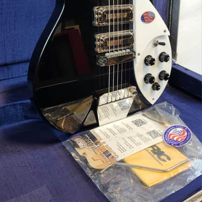 Rickenbacker 325C64 Jet Glo Miami, 3 Toaster Pickups, w/Vibrato, Short Scale, HSC image 5