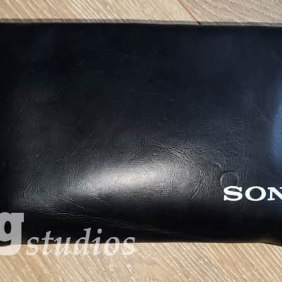 Sony HDR-MV1 - Very nice in New Case with Accessories 128MB SD.... Sweet! image 11