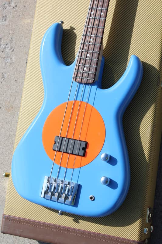 Fleabass フリーベース model 32 Flea Bass Model 32 Bass Orange and Yellow Sunny | Guitar Center