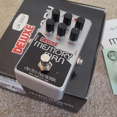 Electro-Harmonix Nano Deluxe Memory Man 2021 - Present - Silver / Black image 6