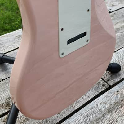 Squier Paranormal Cyclone Shell Pink 2020s image 10