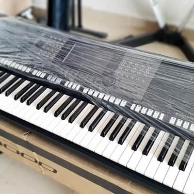 Yamaha PSR-A3000 61-Key Arranger Workstation image 3