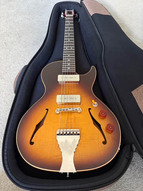 B&G Step Sister Crossroads P90 - Honey Burst - Mint!