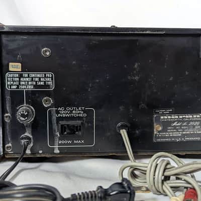 Marantz 2020 AM/FM Stereo Tuner w/ Wood Case - 1978 Silver image 11