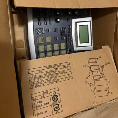 Roland SP-606 Sampler with original BOX image 23