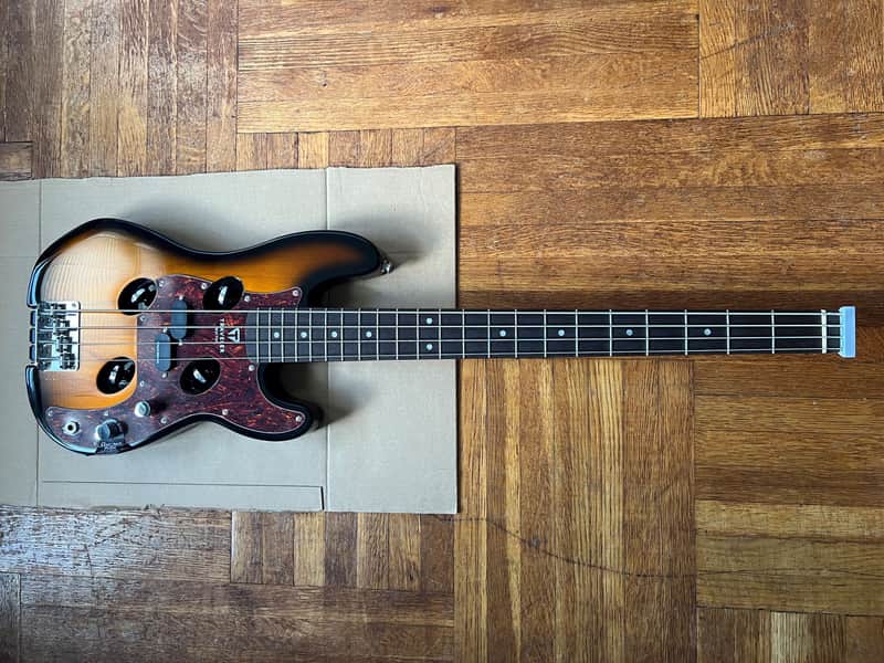 Traveler TB4P TB-4P Bass 2018 - Present - Sunburst