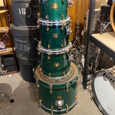 USED Yamaha Maple Custom 5 Piece in turquoise image 1