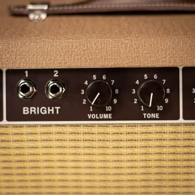 Fender '62 Deluxe Amp image 9