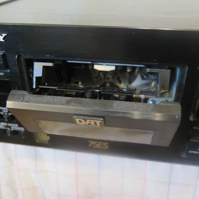 Sony DTC-75ES DAT RECORDER/PLAYER 1990 - METAL/WOOD image 4