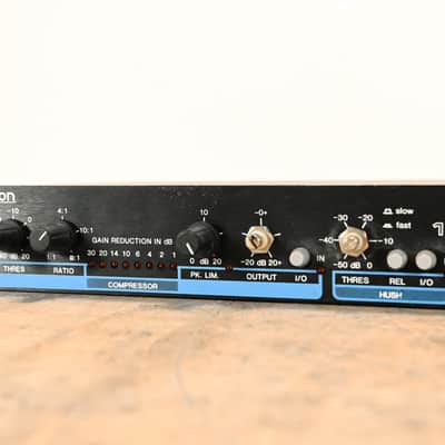 Rocktron 360 Stereo Multi-Effects Processor CG01TQT image 4